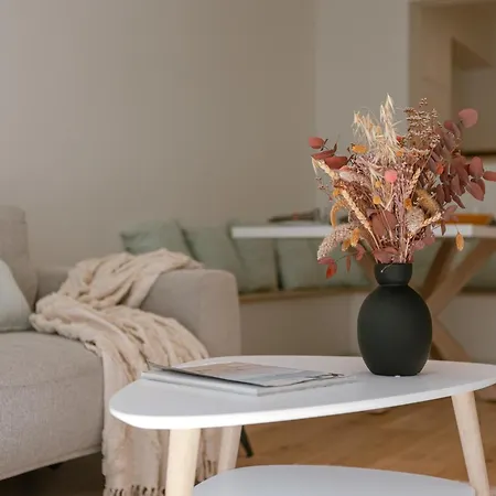 Huswell - Beachside For Four At Apartment