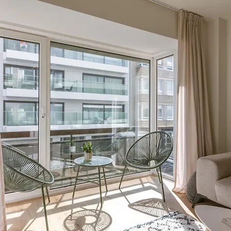 Huswell - Beachside For Four At *